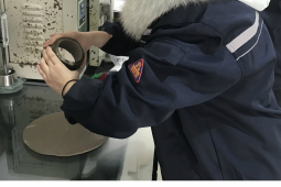 企業(yè)安全有序復工，新員工用實驗了解產(chǎn)品