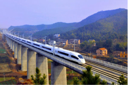 上半年全國鐵路固定資產(chǎn)投資3258億元 同比增長1.2%